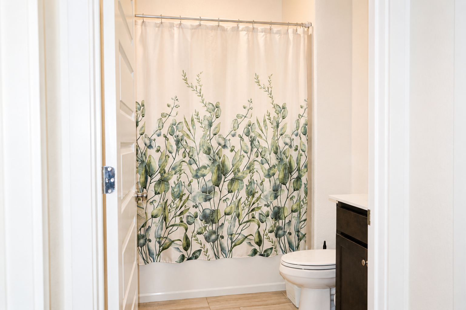 Guest bathroom with tub